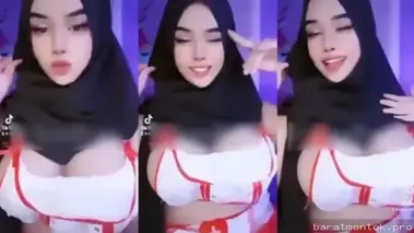 Cewek Imut Cosplay Perawat Seksi Pamer Tubuh Hot Viral